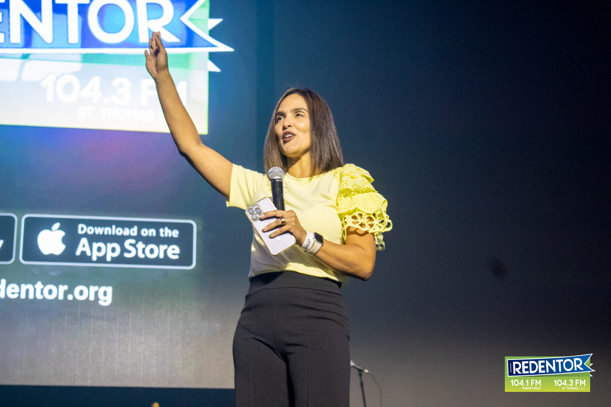 Gallery Oasis Ministry y Juan Carlos Harrigan en GENERACIÓN DE FUEGO TOUR 🔥 